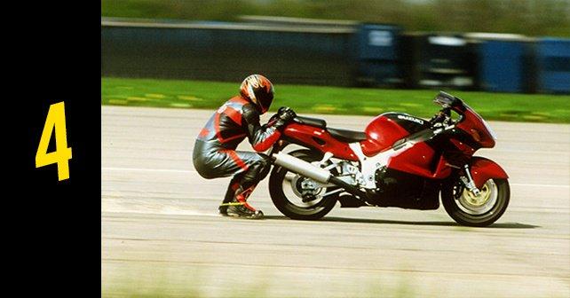 Những kỷ lục thế giới kì quặc về moto xe máy 13