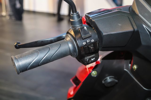 UMG Motor ra mắt 3 mẫu xe tay ga giá từ 32,6 triệu đồng 27