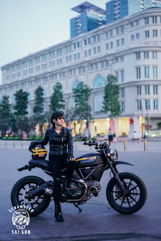 Ngắm nữ biker Sài Gòn cực cá tính bên Ducati Scrambler Full Throttle ảnh 5