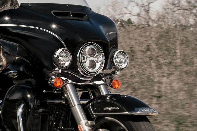 Harley Davidson Tri Glide Ultra: quái vật làng môtô 3 bánh 1