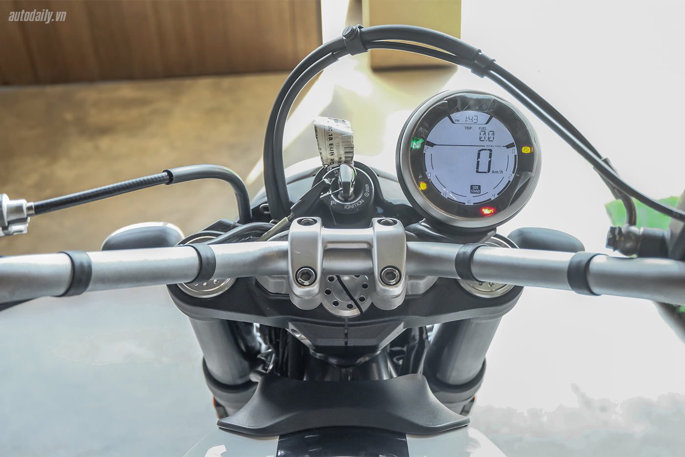 Ngắm Ducati Scrambler Classic màu trắng "độc tôn" tại Việt Nam 37
