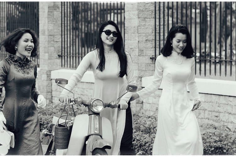 Bộ ảnh “cô Ba Sài Gòn” đi chơi Tết hoài cổ Sài Gòn thập niên 70
