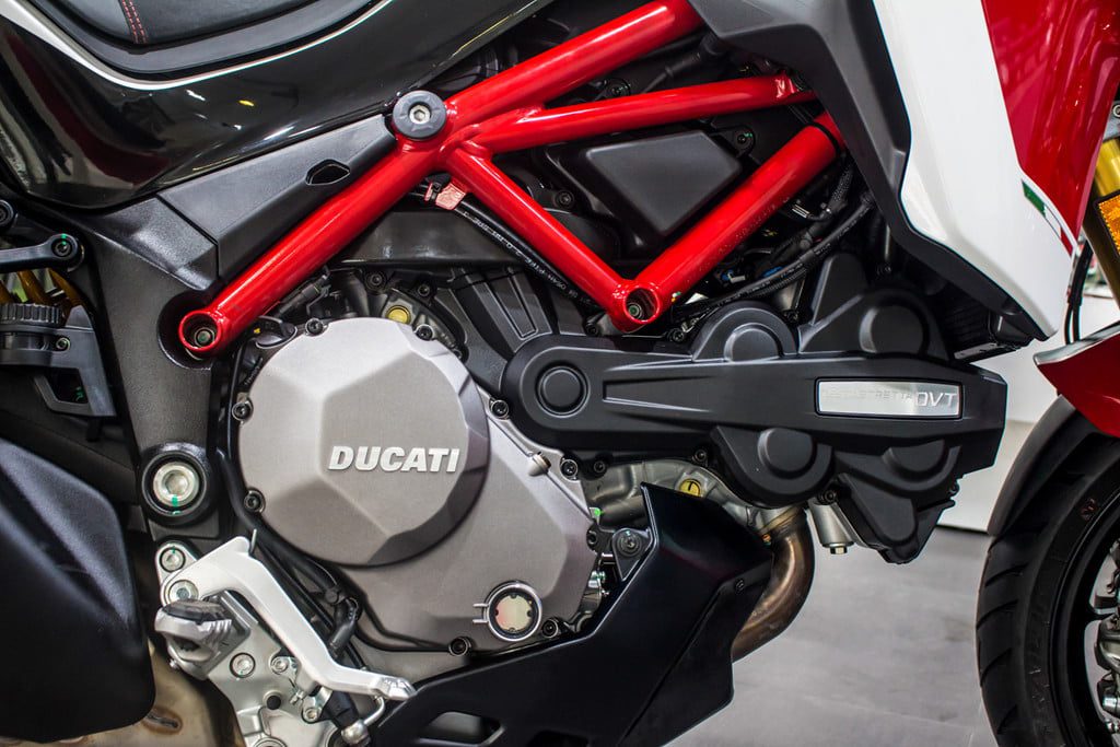Khám phá chiếc môtô Ducati có giá ngang ôtô Toyota Camry tại Việt Nam 4 Khám phá chiếc môtô Ducati có giá ngang ôtô Toyota Camry tại Việt Nam 3