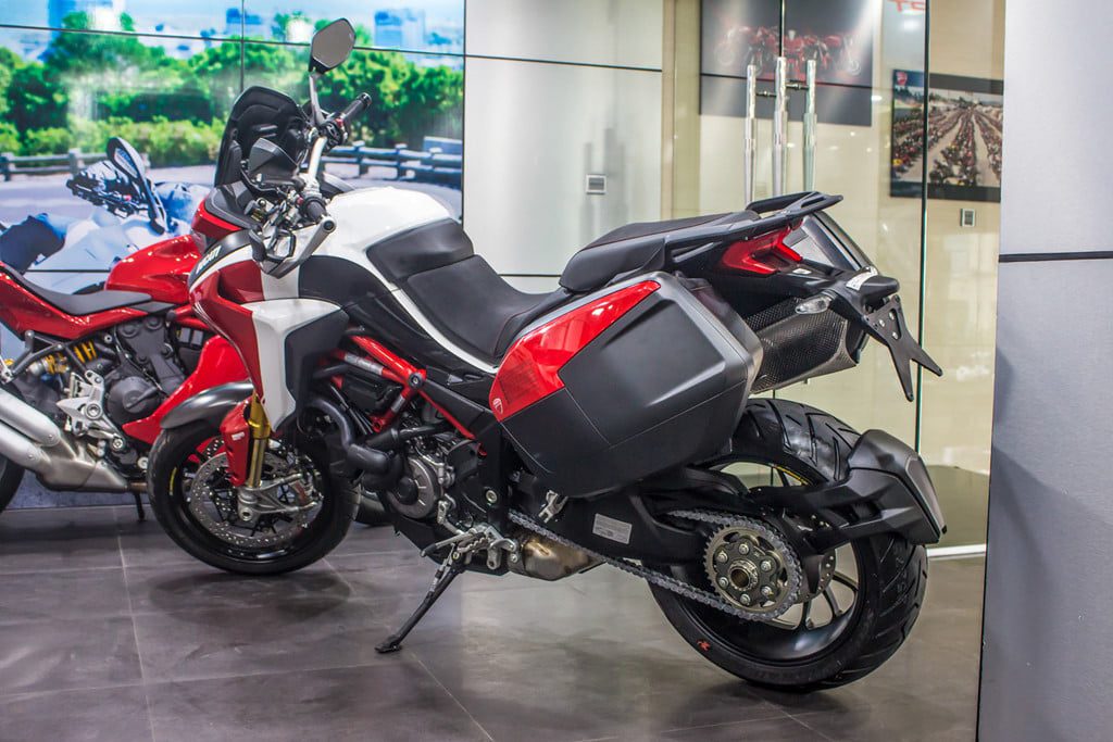 Khám phá chiếc môtô Ducati có giá ngang ôtô Toyota Camry tại Việt Nam 6 Khám phá chiếc môtô Ducati có giá ngang ôtô Toyota Camry tại Việt Nam 5