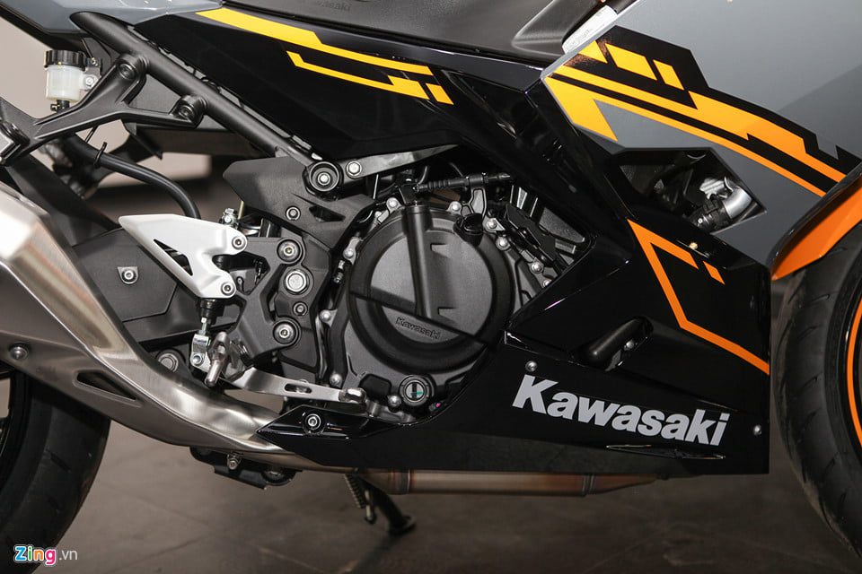 Kawasaki Ninja 400 ABS 2018 chính thức bán ra thị trường, cạnh tranh cùng Yamaha R3 13