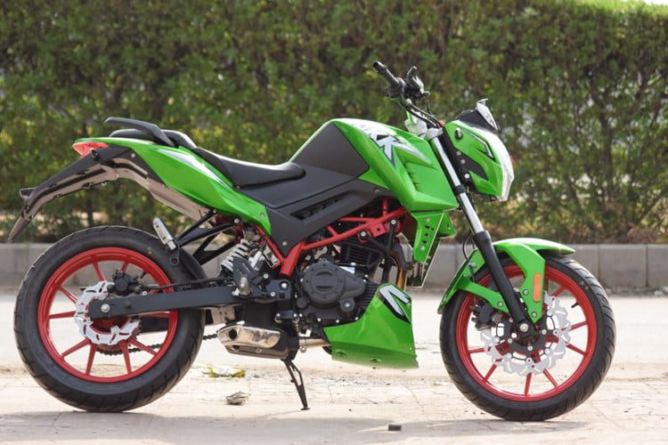 Cận cảnh chiếc môtô Trung Quốc "nhái" KTM Duke với giá chỉ 47,5 triệu đồng 9