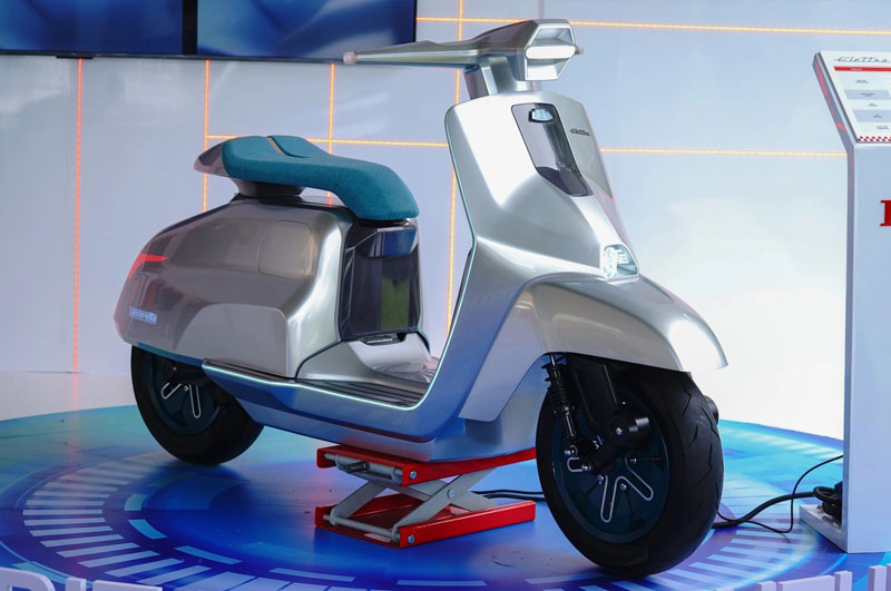 trải nghiệm lái Lambretta Elettra S