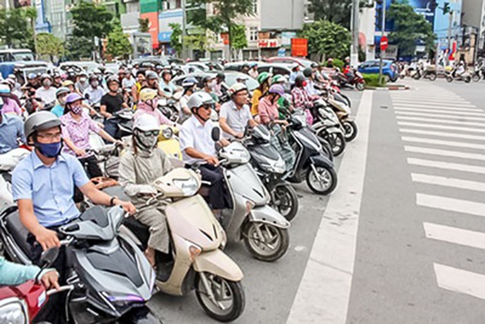 người dân chấp hành luật giao thông