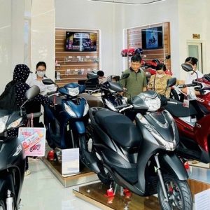 người mua xe máy