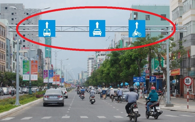 xe đi sai làn đường xe đi sai làn đường