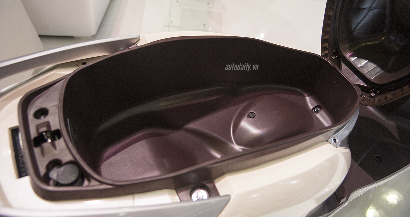 Honda Lead cốp rộng